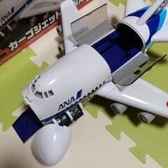 飛行機のおもちゃの画像