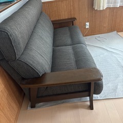 ソファー３人掛け　ダークブラウンの画像