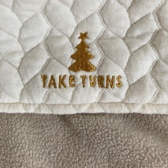 【TAKE TURNS】フード付きおくるみの画像