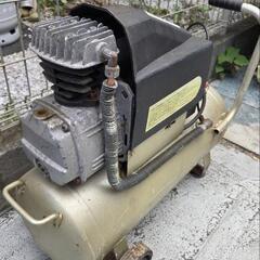 ジャンク手直し前提品！『FOREST AIR』AIR COMPRESSOR「ED-1530」エアーコンプレッサー ※コード切れ有り 直接手渡し限定 東京都武蔵村山市の画像
