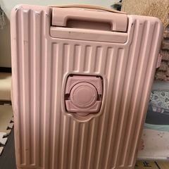 キャリーケースの画像