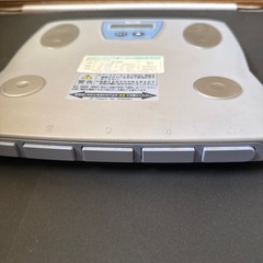タニタ電子体重計の画像