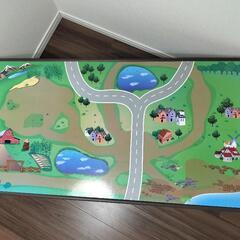 子ども用机（電車や車好きのお子様におすすめです）の画像
