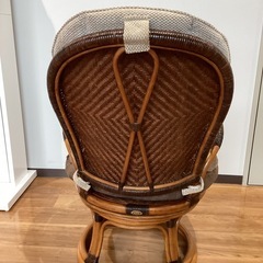 ラタン回転式チェア【町田市再生家具】251432の画像