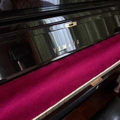 YAMAHA アップライトピアノ (3本足)の画像