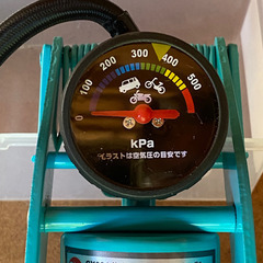 新品 フットポンプ 空気圧計付きの画像