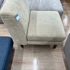 ジモティー割引🏷️【ジャングルジャングル岸和田和泉インター店】一人用ソファ グレー和泉市 堺市 岸和田市 泉大津市 高石市 泉北郡熊取町の画像