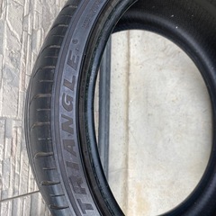 TRIANGLE タイヤ　235/35 R19 1本
の画像