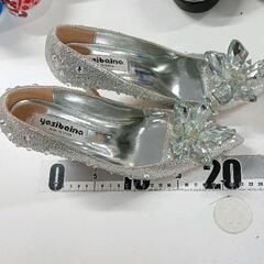 0815-204 結婚式　ブライダルシューズ　シルバー　9cm ヒール　パンプス の画像