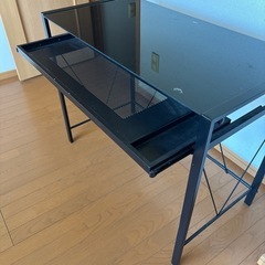 ガラステーブル【引き取りお願いします】の画像