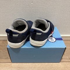アシックス　13.5センチの画像