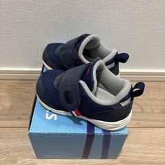 アシックス　13.5センチの画像