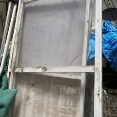 【無料】　木製　ドア　扉　DIY材料　天然木　約180x90ぐらい　４枚の画像