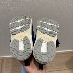 アシックス　13.5センチの画像