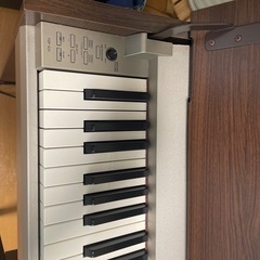 電子ピアノの画像