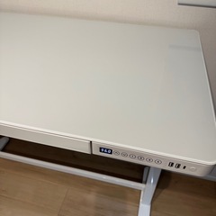 電動 デスク テーブル　の画像