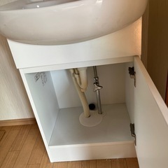 トイレの手洗い洗面台の画像
