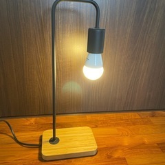 IKEA ランプの画像