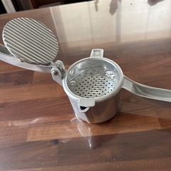 搾り器　ハンド
ジューサーの画像