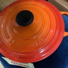 ル・クルーゼ 両手鍋 20cm オレンジ 管F250815BK (ベストバイ 静岡県袋井市)の画像