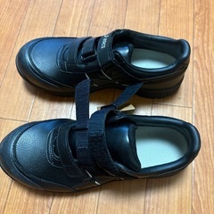 アシックス安全靴の画像