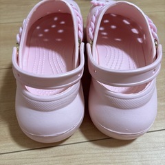 サンリオ マイメロディ クロックス ドンキ限定 Mサイズの画像