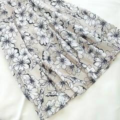 【極美品 / PROPORTION】 フラワープリントフレアースカートの画像