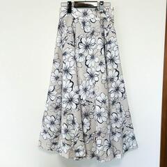 【極美品 / PROPORTION】 フラワープリントフレアースカートの画像