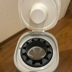 ベビーおむつゴミ箱の画像