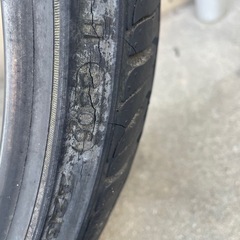 225/30ZR20 タイヤ1本 ジャンク
の画像