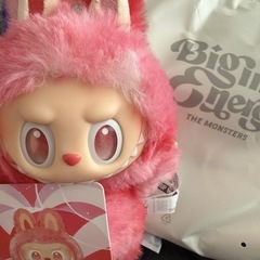 THE MONSTERS Big into Energy ラブブ の画像