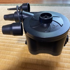 プールなどにバッテリーポンプの画像