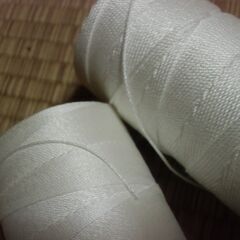 白糸 & 白紐 3点 まとめて お譲りします。（※ご相談により、バラでも対応可）＊石川県＊美川より＊期間限定の画像