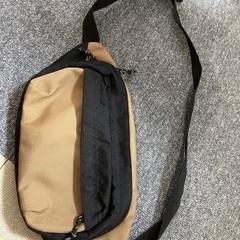 ショルダーバッグの画像