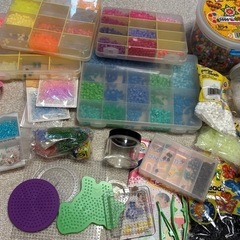 アイロンビーズ　たくさんの画像