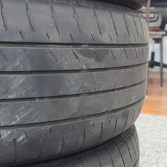 YOKOHAMA BluEarth 215/55R17 4本の画像