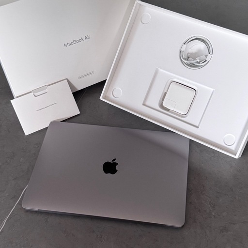 【極美品】16GB 512GB 8コアGPU M1 MacBook Air
