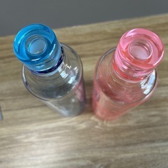 ガラスのボトルの画像