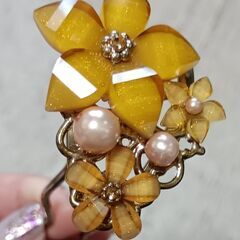 髪飾り色々の画像