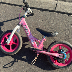 子供用　キックバイクの画像