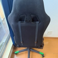 ゲーミングチェアの画像