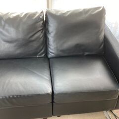 【格安】ソファー　3人がけソファー　ブラック合皮　背クッション　 中古の画像