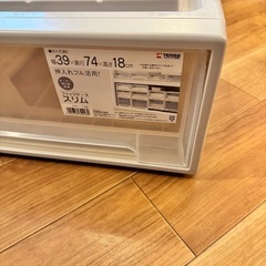 【0円でお譲りします】フィッツ押し入れ用収納ケースの画像