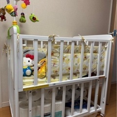 ベビーベッド
