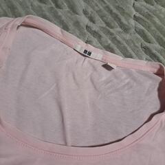 UNIQLOピンクTシャツの画像