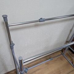 ハンガーラック押入れ収納の画像