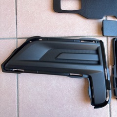 エクストレイル NT32 プラスチックパーツの画像