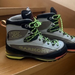 登山靴　ガルモント　26cmの画像