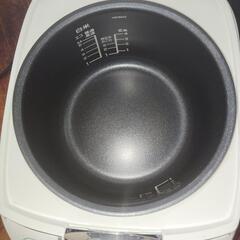 ヤマダ炊飯器の画像