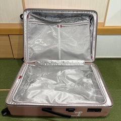 スーツケースの画像